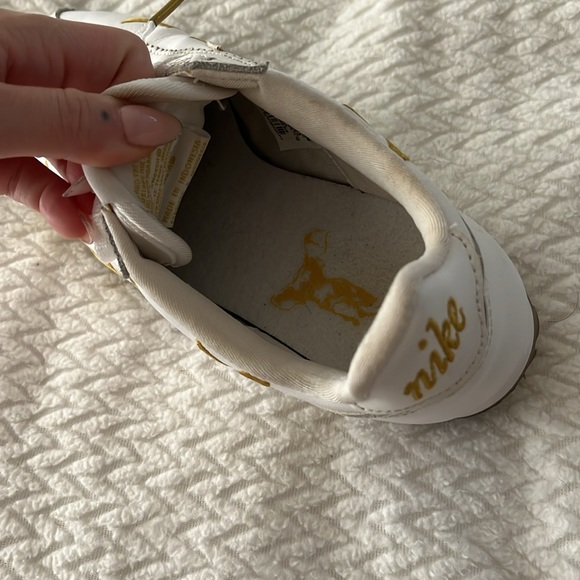 Embroidered Nike Cortez - Picture 5 of 5